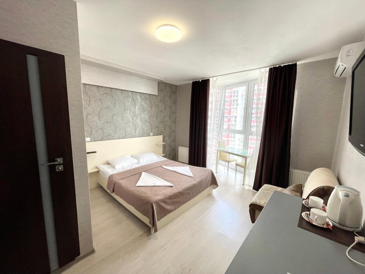 East Residence كييف المظهر الخارجي الصورة