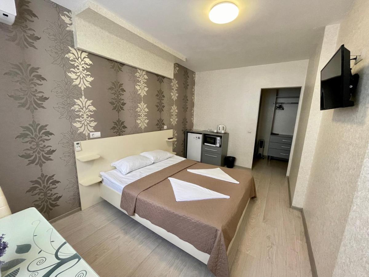 East Residence كييف المظهر الخارجي الصورة