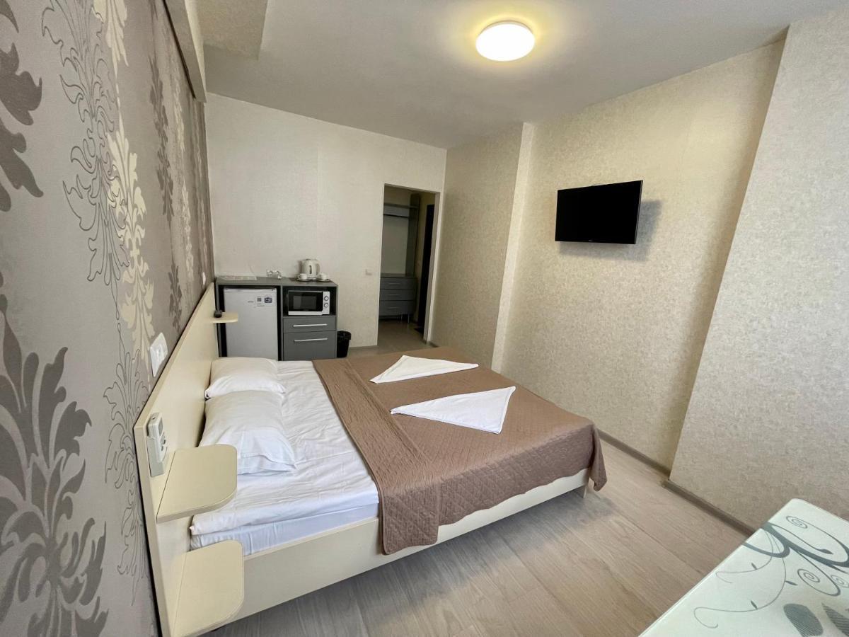 East Residence كييف المظهر الخارجي الصورة