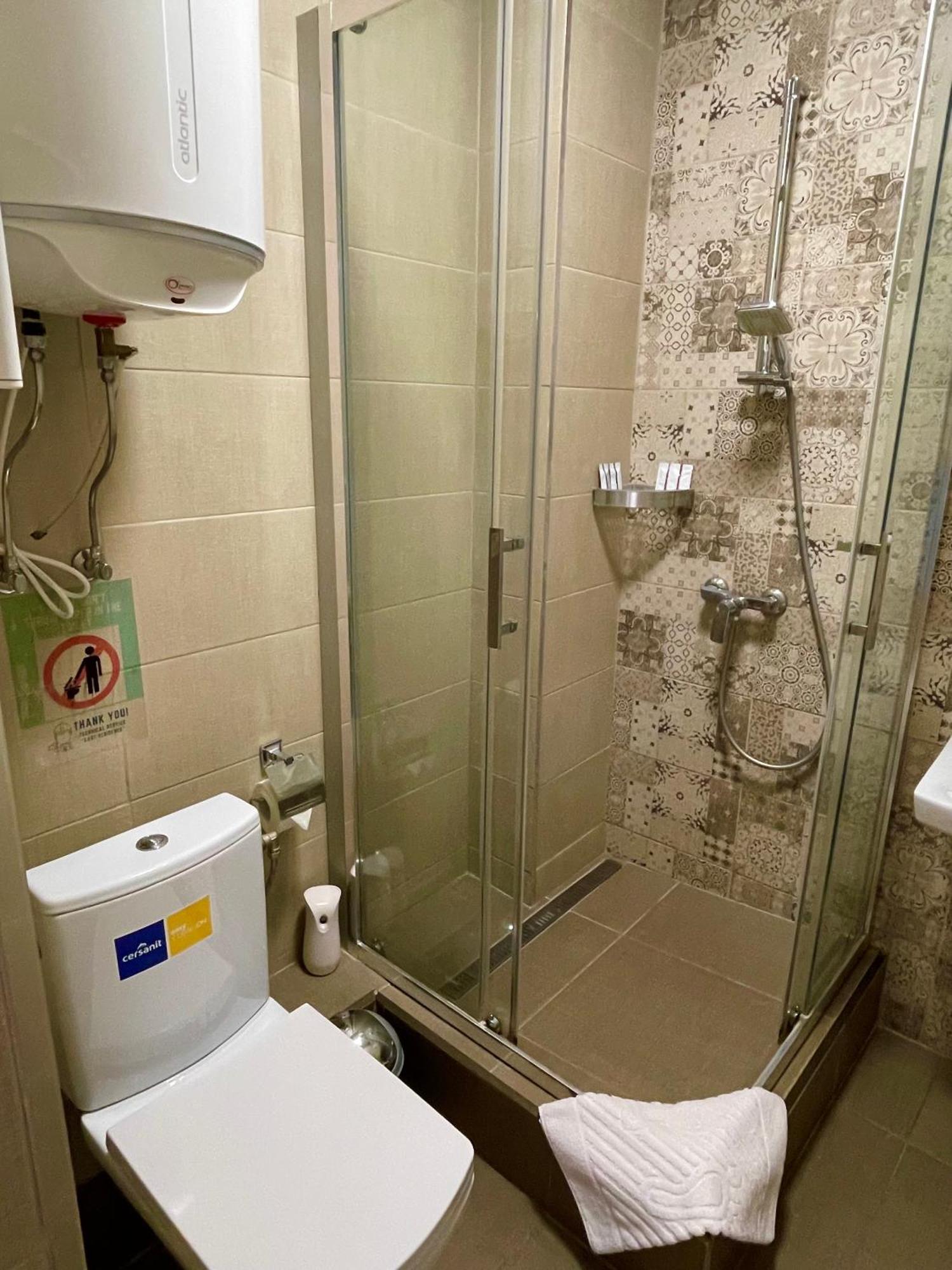 East Residence كييف المظهر الخارجي الصورة